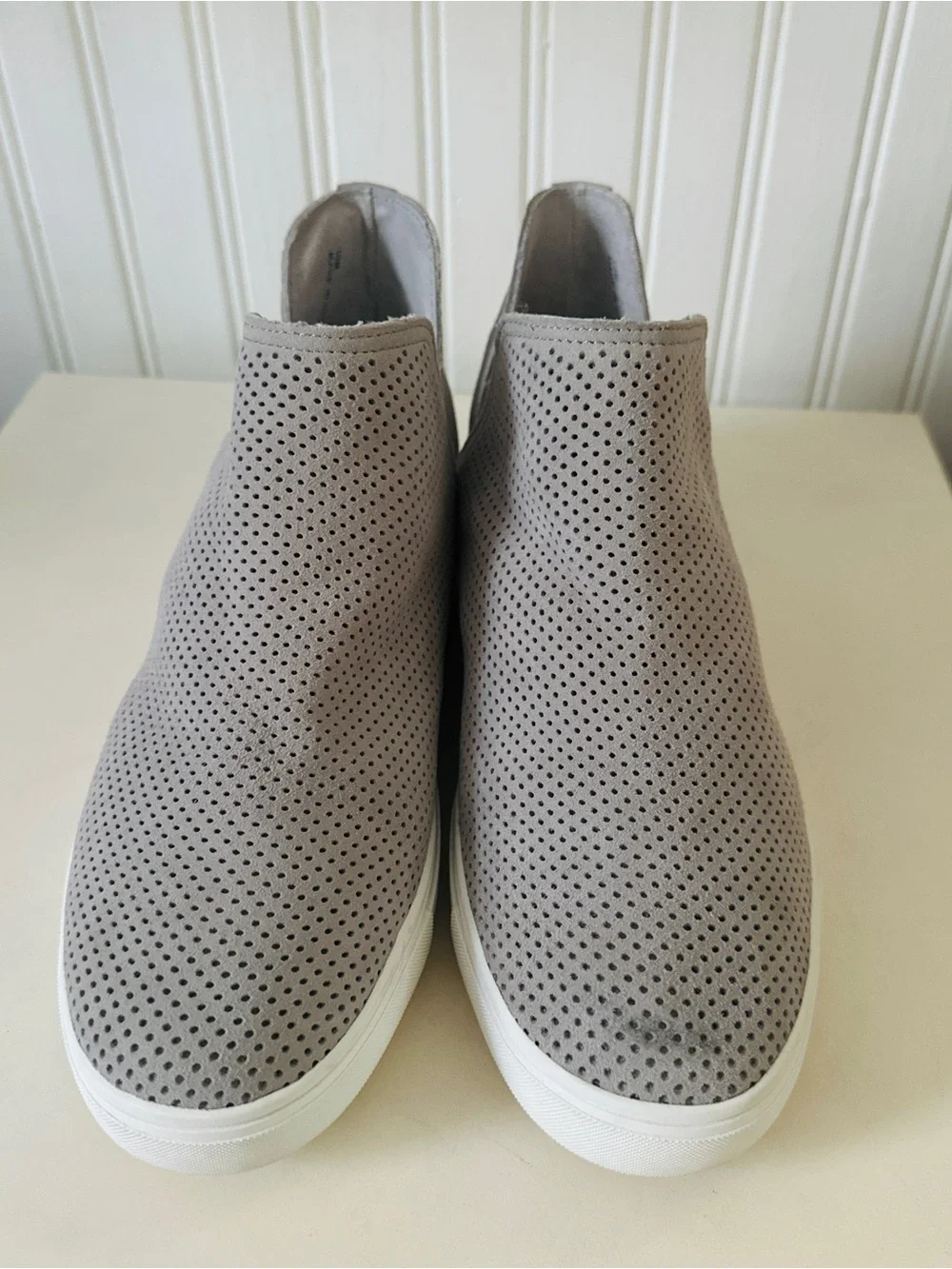 🔥Steven By Steve Madden Gray Perforated Slip-On Sneakers🩶